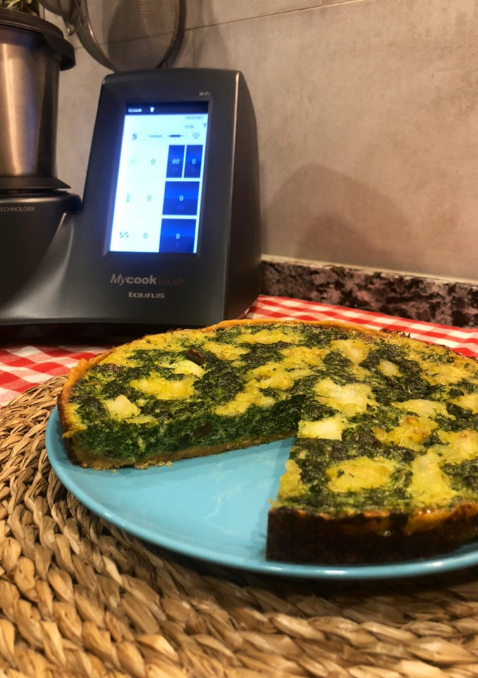Una foto de Quiche saludable de bacalao y espinacas con MyCook Touch