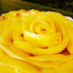 A picture of Mango coolie cake.