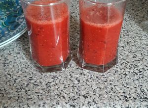 Una foto de Jugo de frutilla natural
