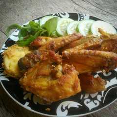 รูปของ Ayam goreng bumbu ungkep