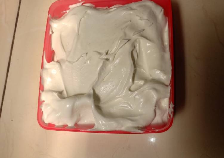 Cara Gampang Menyiapkan Whipped cream homemade Anti Gagal