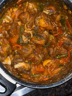 A picture of Chicken vegetable sauce.