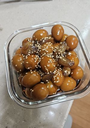 Hình của món Trứng cút rim tương Hàn Quốc.