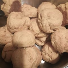 A picture of Tahini and Honey Rolls.