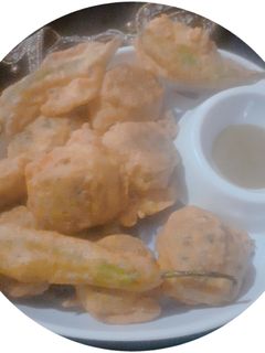 आलु वड़ा (aloo vada recipe in Hindi) रेसिपी मुख्य फोटो