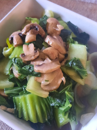 Langkah Mudah untuk Menyiapkan Tumis Pokcoy Jamur Kancing Irit Untuk Jualan