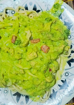 Una foto de Fideos caseros al brócoli 🥦