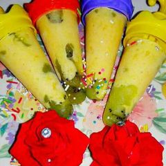 A picture of Mango kiwi ice creame.