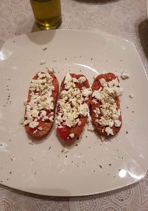 Φωτογραφία της συνταγής Σνακ βραδινό ελαφρύ με crispies ολικής ντοματίνια και φέτα