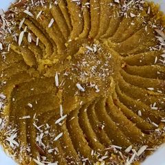 A picture of Suji ka halwa.