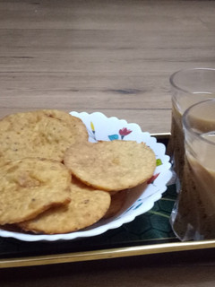 A picture of Namkeen Potato Mathri.