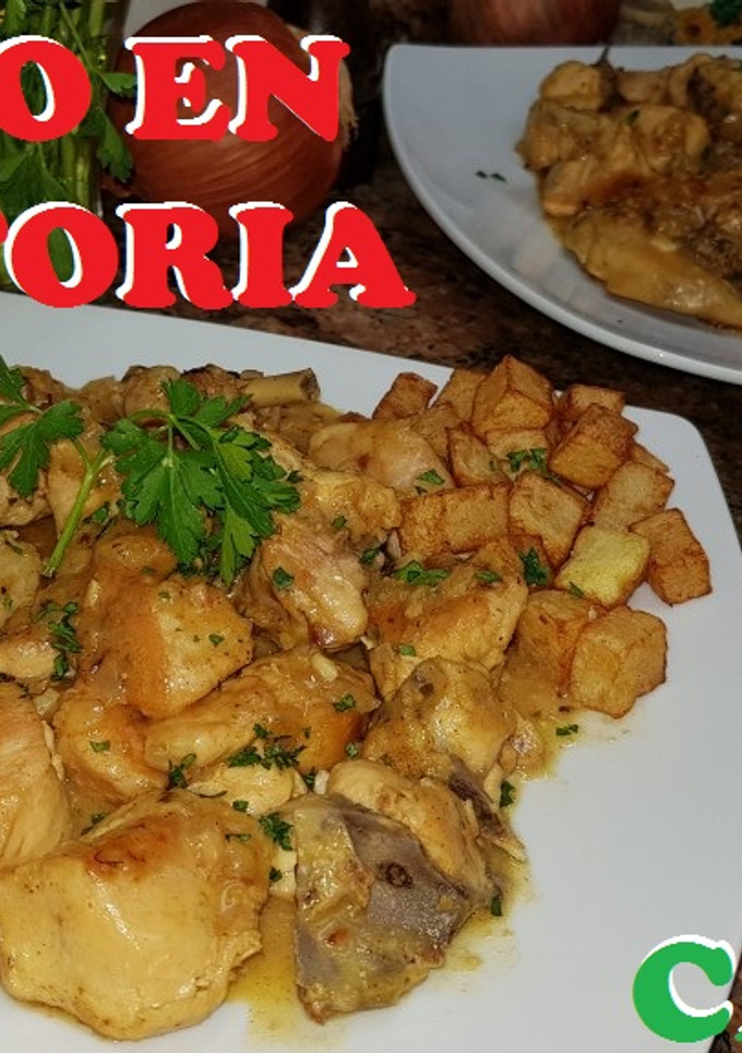 Una foto de Pollo en pepitoria