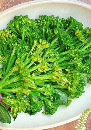 Hình của món Bông cải xanh xốt tương mè.