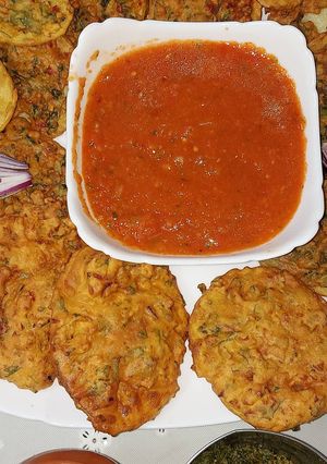 આફ્રિકન મારૂ ના ફેમસ ભજીયા (African Maru Famous Bhajiya Recipe In Gujarati) રેસીપી મુખ્ય ફોટો