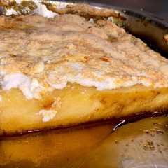Una foto de Budín de pan cubierto de merengue, especialidad de mi madre