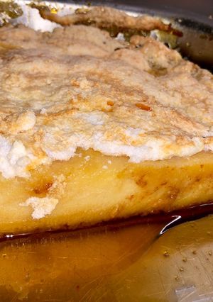 Una foto de Budín de pan cubierto de merengue, especialidad de mi madre