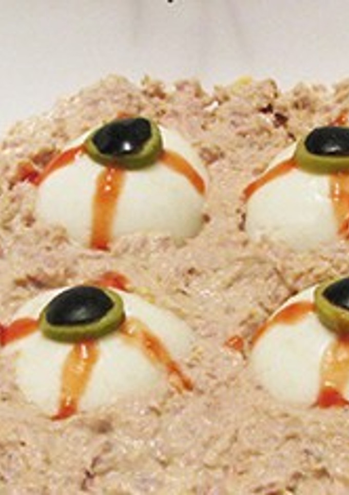 Una foto de Ojos sangrientos de huevo para Halloween