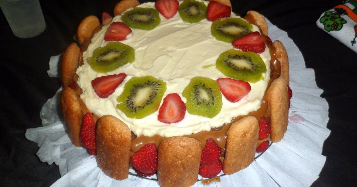 Torta Frutal De Kiwis Y Frutillas Receta De Eliana Cookpad