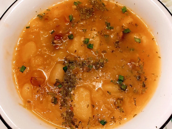 Easy Ways Prepare Recipes Potato, Leek, Lentil, Pancetta Soup the Can Spoil the Tongue Delicious.