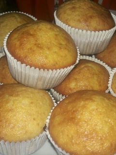 Una foto de Panquecitos o cupcakes caseros😊