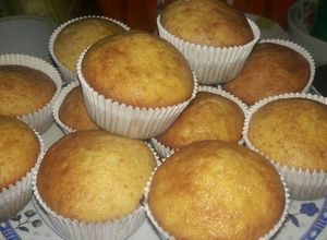 Una foto de Panquecitos o cupcakes caseros😊