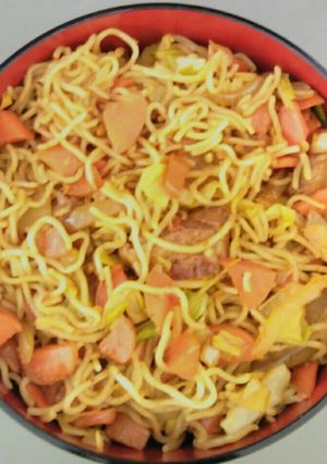 A picture of Spicy noodles with Japanese sweet cabbage.