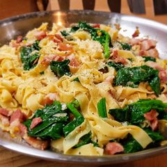 A picture of Spinach Bacon Linguine.