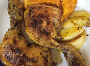 Una foto de Muslo de pollo al horno para la consigna de esta semana