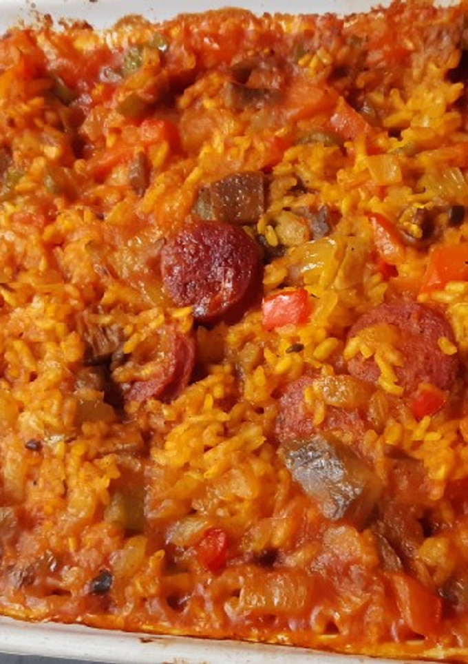 Una foto de Arroz al horno con setas y chorizo