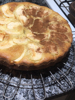 Una foto de Torta de manzana rápida y fácil