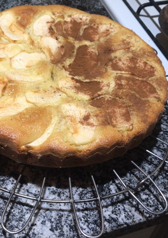 Una foto de Torta de manzana rápida y fácil