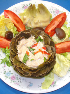 Una foto de ALCACHOFAS CON SALSA DE ATÚN. JON STYLE