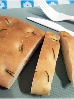 迷迭香佛卡夏 的食譜成品照片