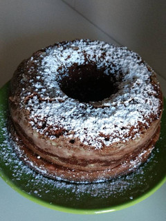 Una foto de Bizcocho de chocolate y nueces (microondas)
