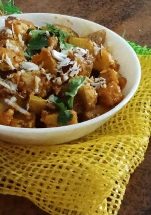 ફરાળી શક્કરિયા નું શાક (Farali Shakkariya Shak Recipe In Gujarati) રેસીપી મુખ્ય ફોટો
