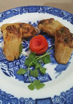 A picture of Stuffed Lotus Stem.