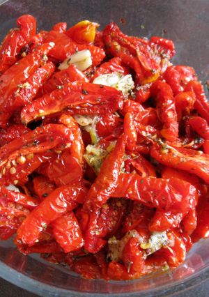 A picture of Semi-Dried Tomatoes.