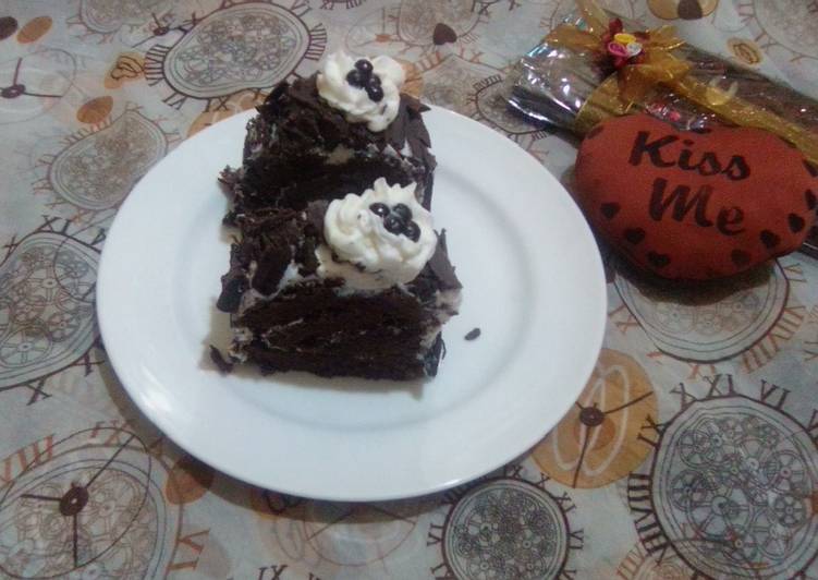 Blackforest Roll Cake 6 telur