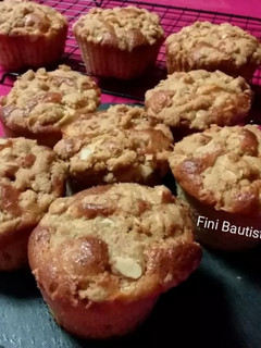 Una foto de Muffins de manzana con crumble
