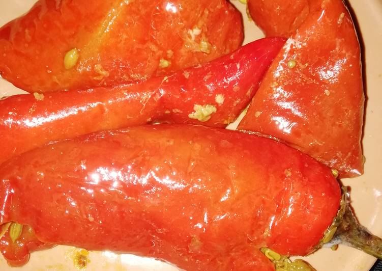 Red chilli pickle