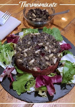 Una foto de Tartar de ternera con salsa aromática con Thermomix