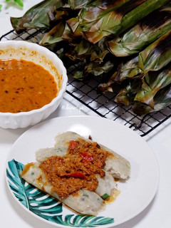 Foto resep Otak-Otak Ikan Tenggiri & Sambal Kacang