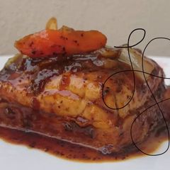 A picture of Black Pepper Tofu With Carrot And Onion.