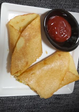 પનીર ચીલા (Paneer Chila Recipe In Gujarati) રેસીપી મુખ્ય ફોટો