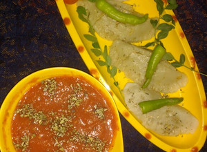 A picture of Paneer Dim-sum With spicy chilli Dip.