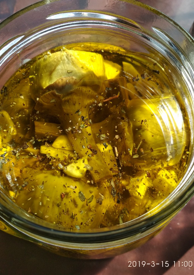 Una foto de Alcachofas en aceite