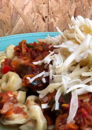 Una foto de Salsa con verduras