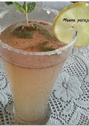 A picture of Homemade lemonade 😊😊😊.