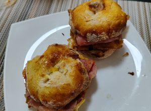 Una foto de Bagel fit de yogur griego