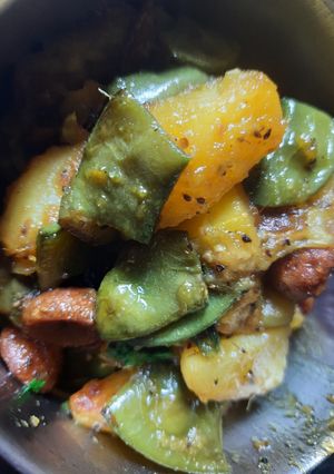 শিম বেগুন ঘন্ট(Shim begun ghonto recipe in Bengali) রেসিপির প্রধান ছবি